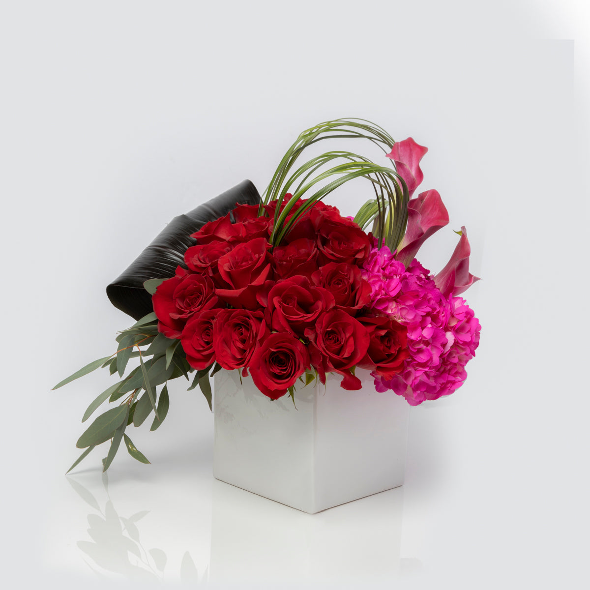 Love Connection Flower Arrangement Flower Delivery Miami Aventura